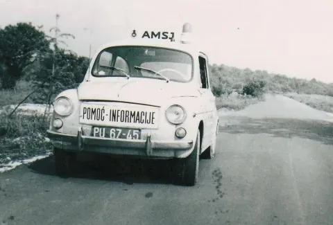 Vozilo službe pomoći na cesti AMSJ iz 1960-ih
